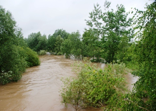 W Legnicy trwa pogotowie przeciwpowodziowe.  Prezydent zwołał posiedzenie Sztabu Zespołu Zarządzania Kryzysowego